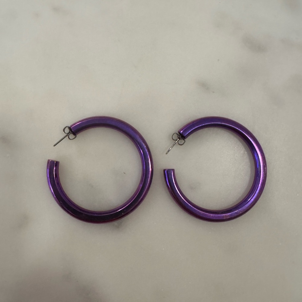 Stephanie Gottlieb Purple Tube Electric Hoops